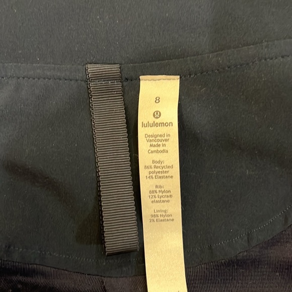 Lululemon Jacket - Picture 7 of 7